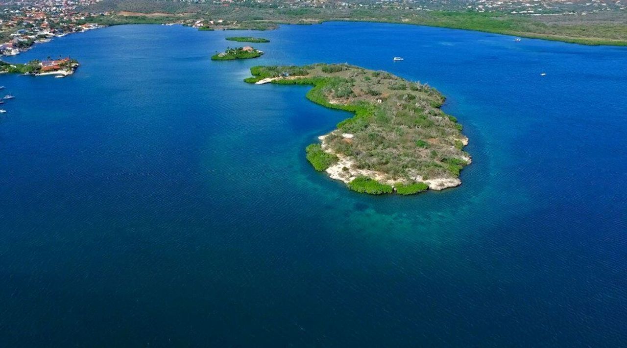 Island 'Isla Di Yerba', Jan Sofat foto-3