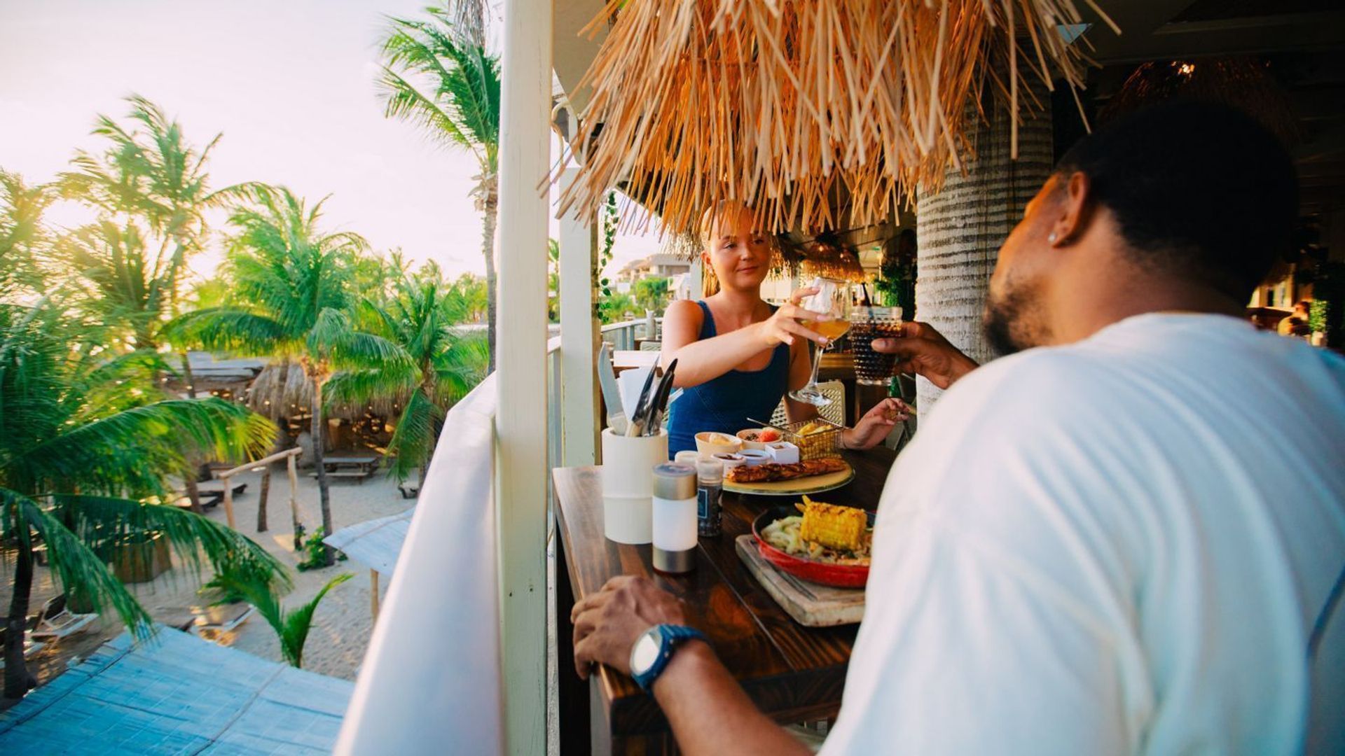 Bapor Kibra 22, Mambo Beach foto-7