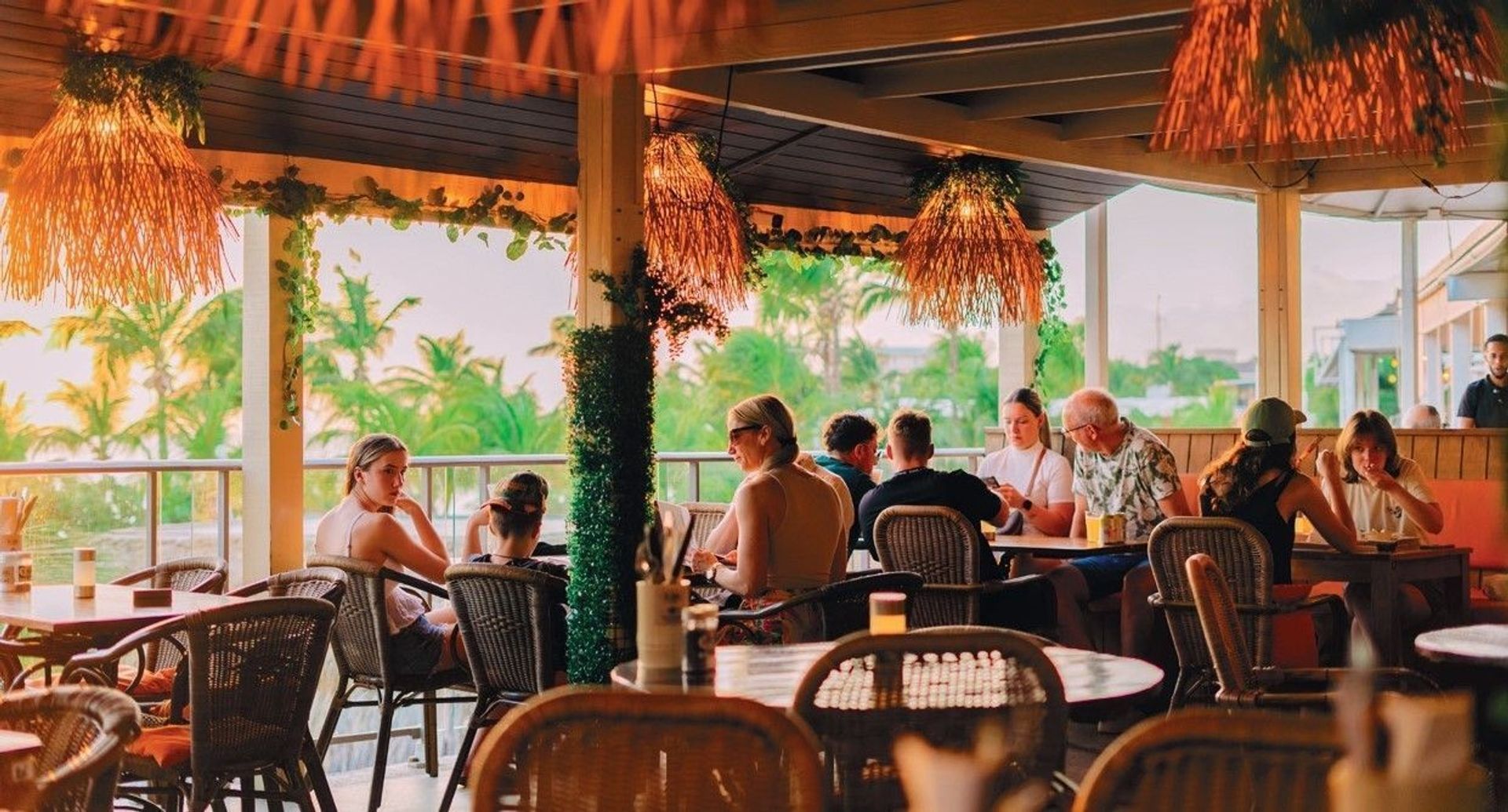 Bapor Kibra 22, Mambo Beach foto-3