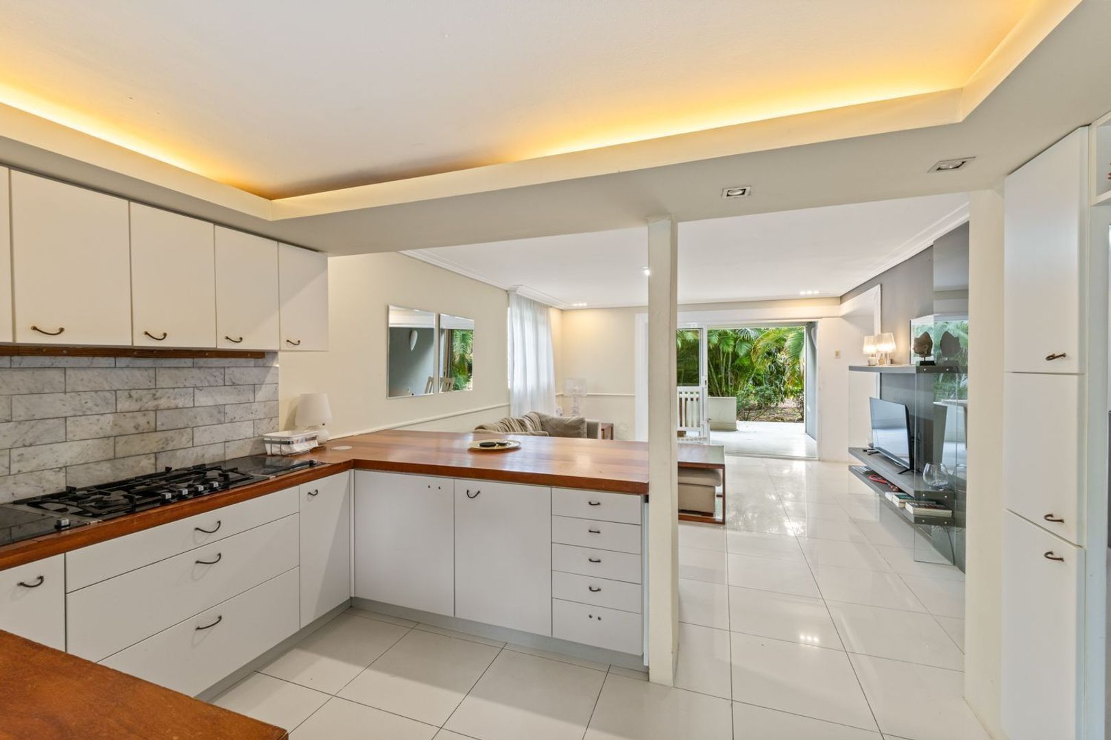 Seru Coral 128, Koraal Partier foto-12