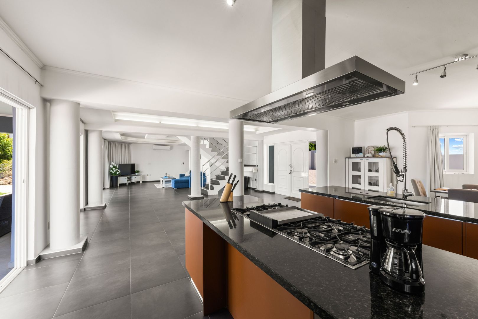 Cas Abou 75, Cas Abou foto-14