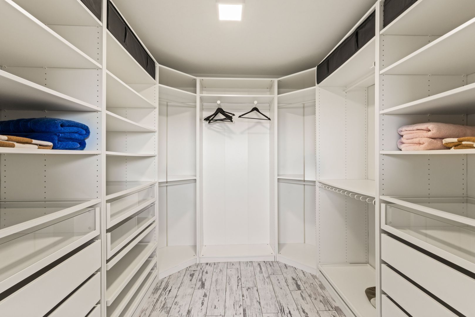 Cas Abou 75, Cas Abou foto-42