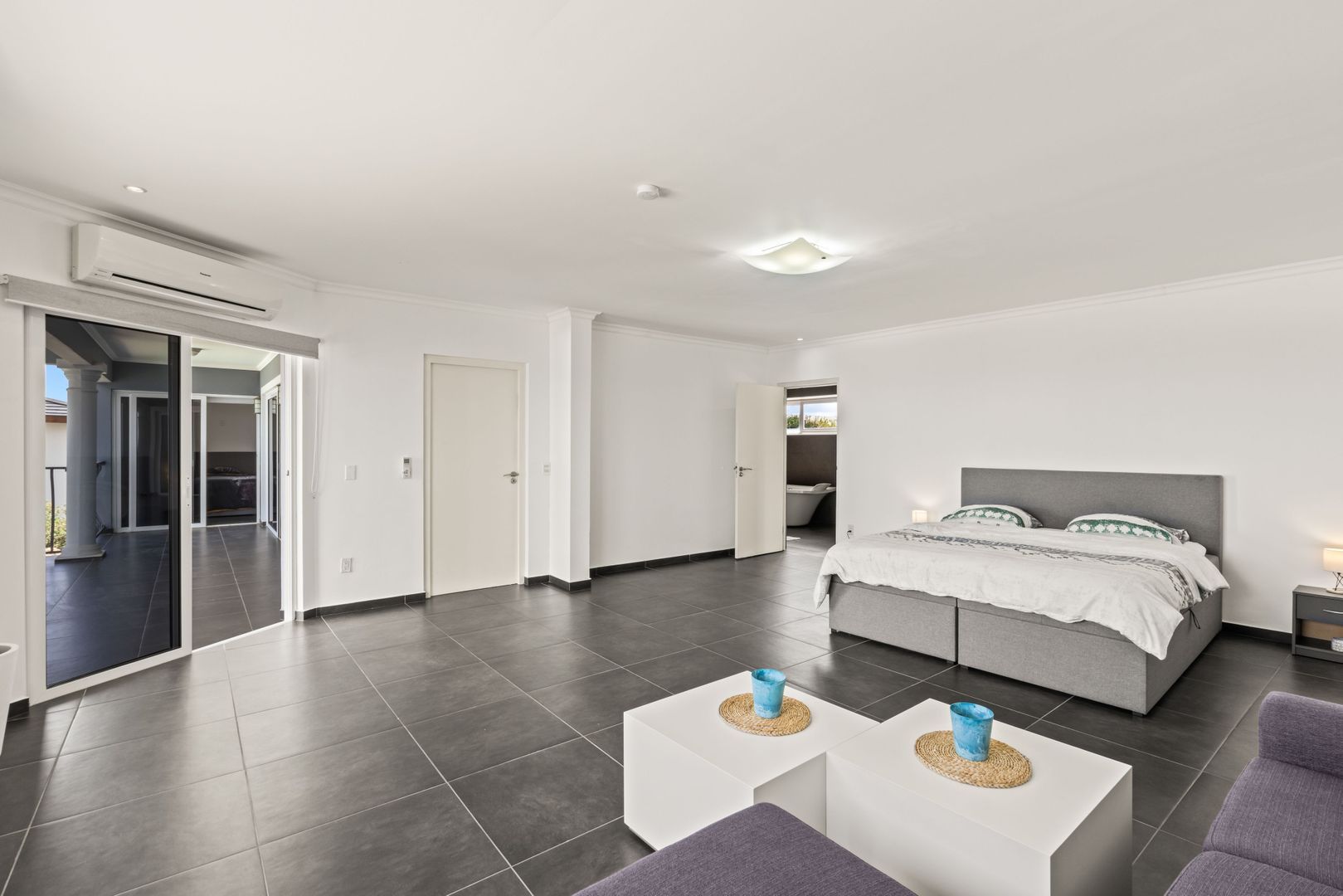 Cas Abou 75, Cas Abou foto-38