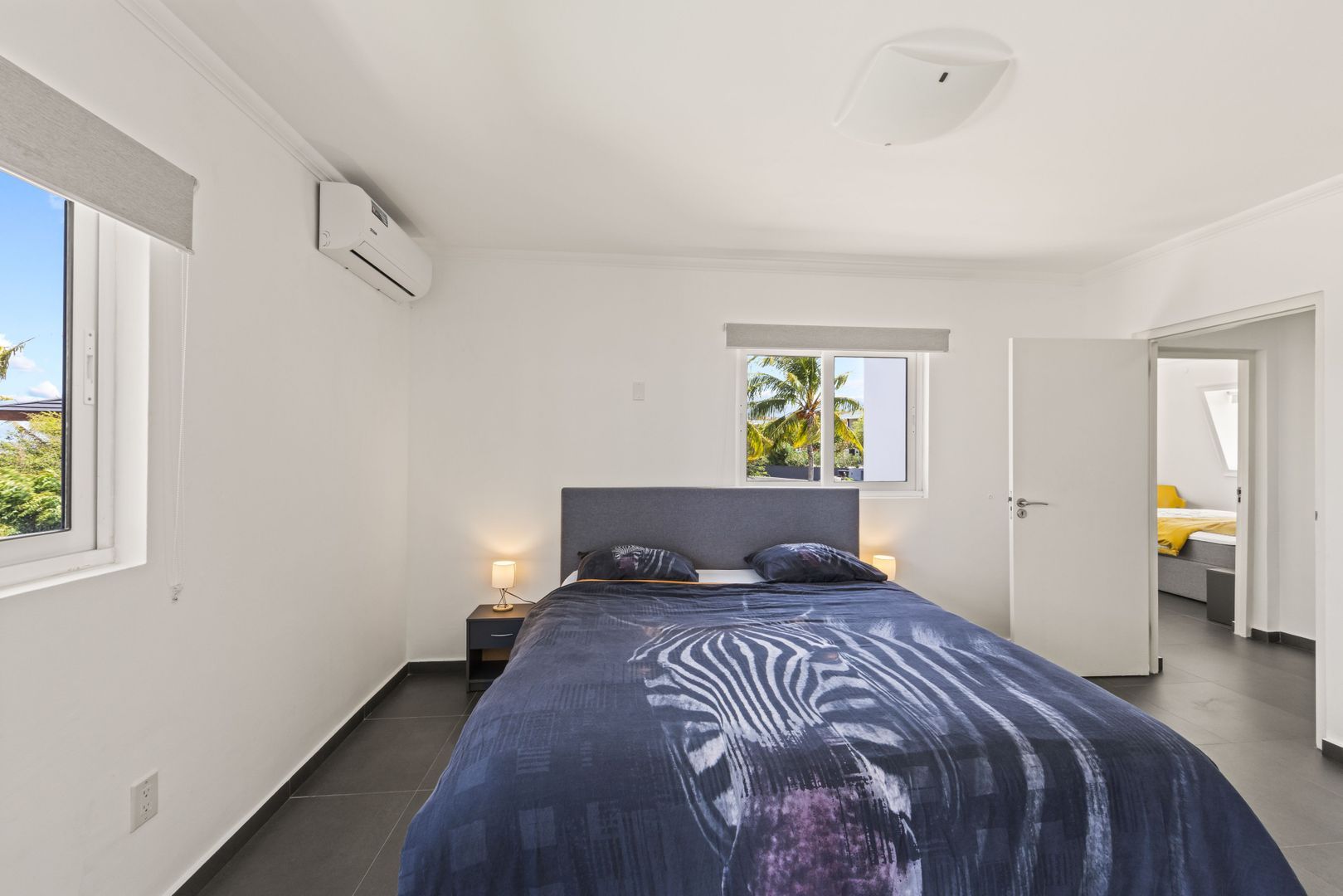 Cas Abou 75, Cas Abou foto-31