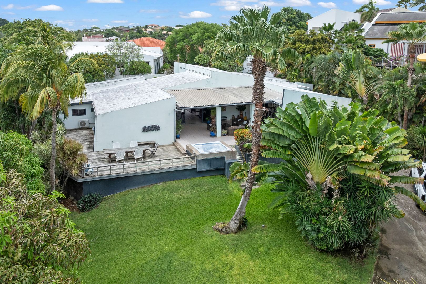 Kaya Rooi Catootje, Rooi Catootje foto-7