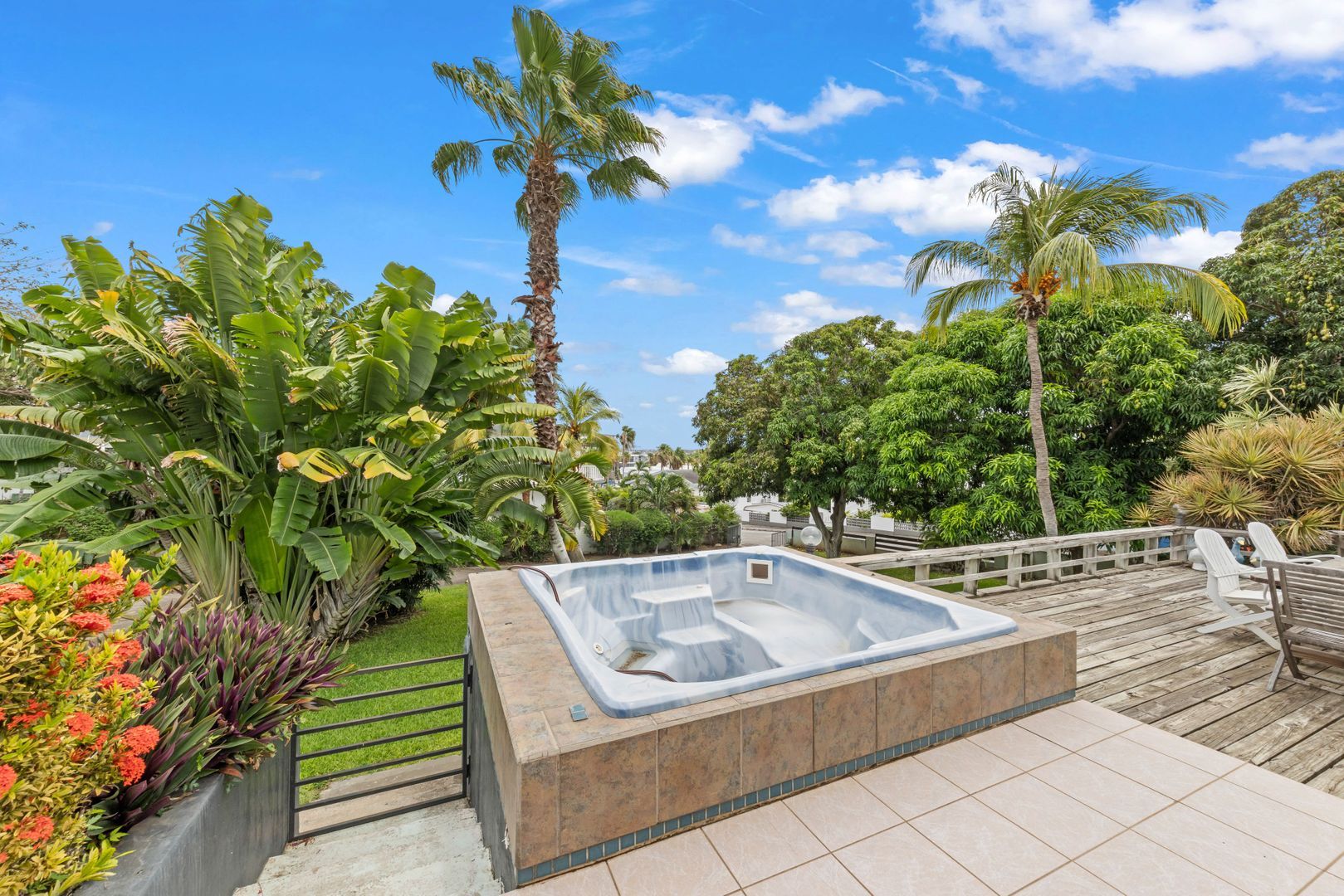 Kaya Rooi Catootje, Rooi Catootje foto-27