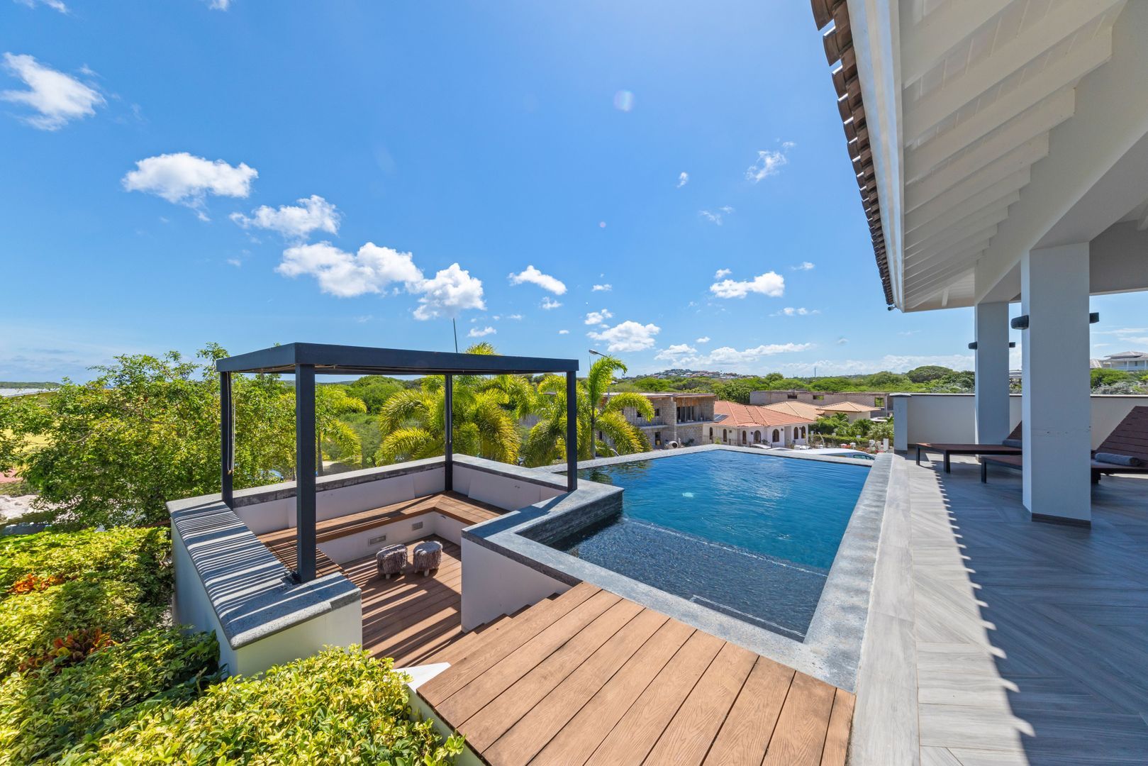 Kaya Dornfelder, Damasco foto-1