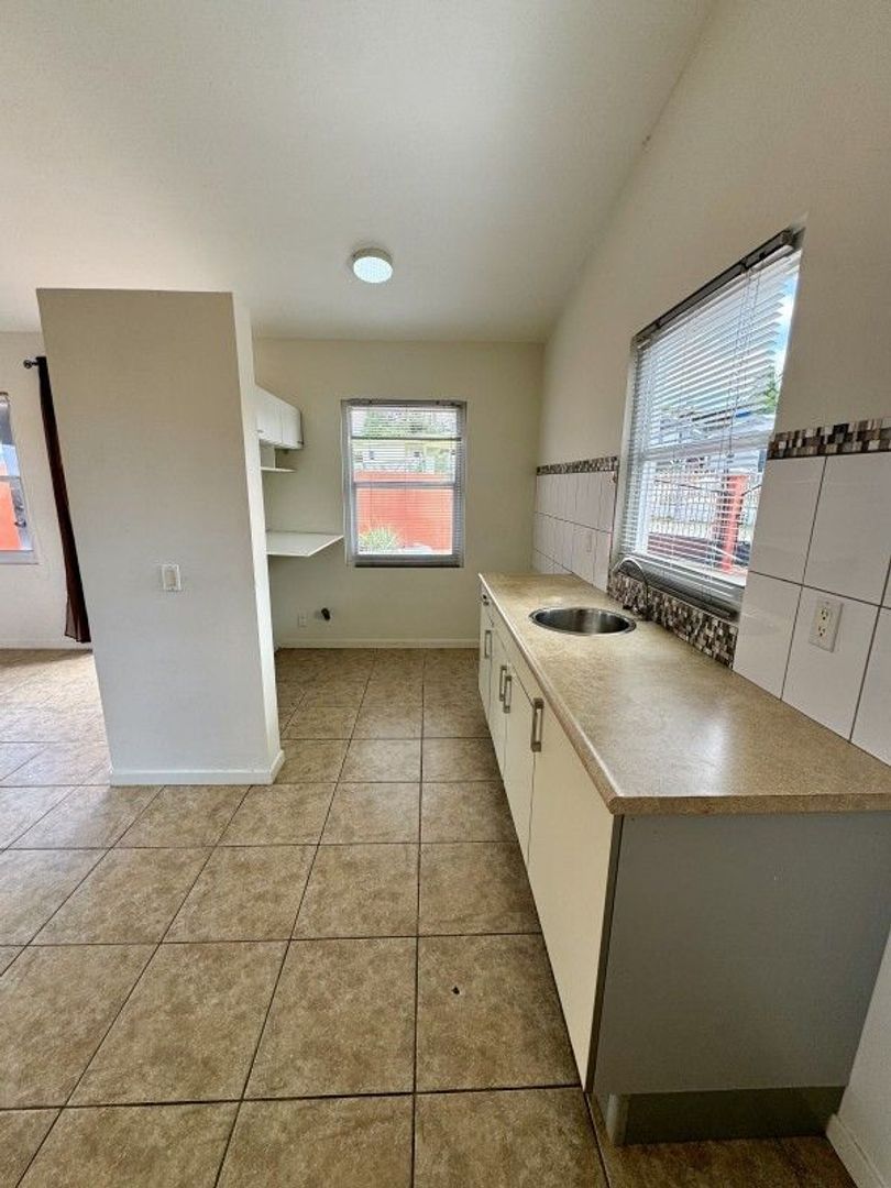 Kaya Perugia 8, Brakkeput foto-8