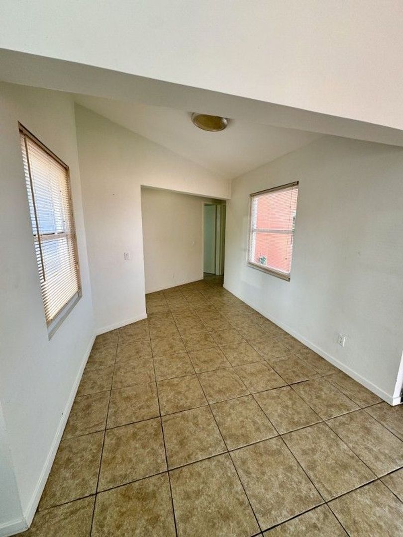 Kaya Perugia 8, Brakkeput foto-10