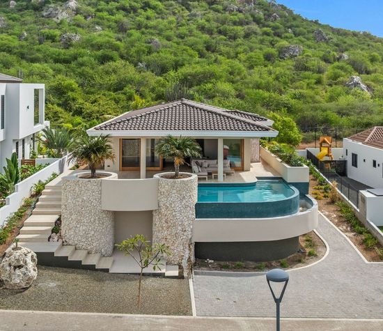 Blue Bay 7 W, Blue Bay Golf & Beach Resort