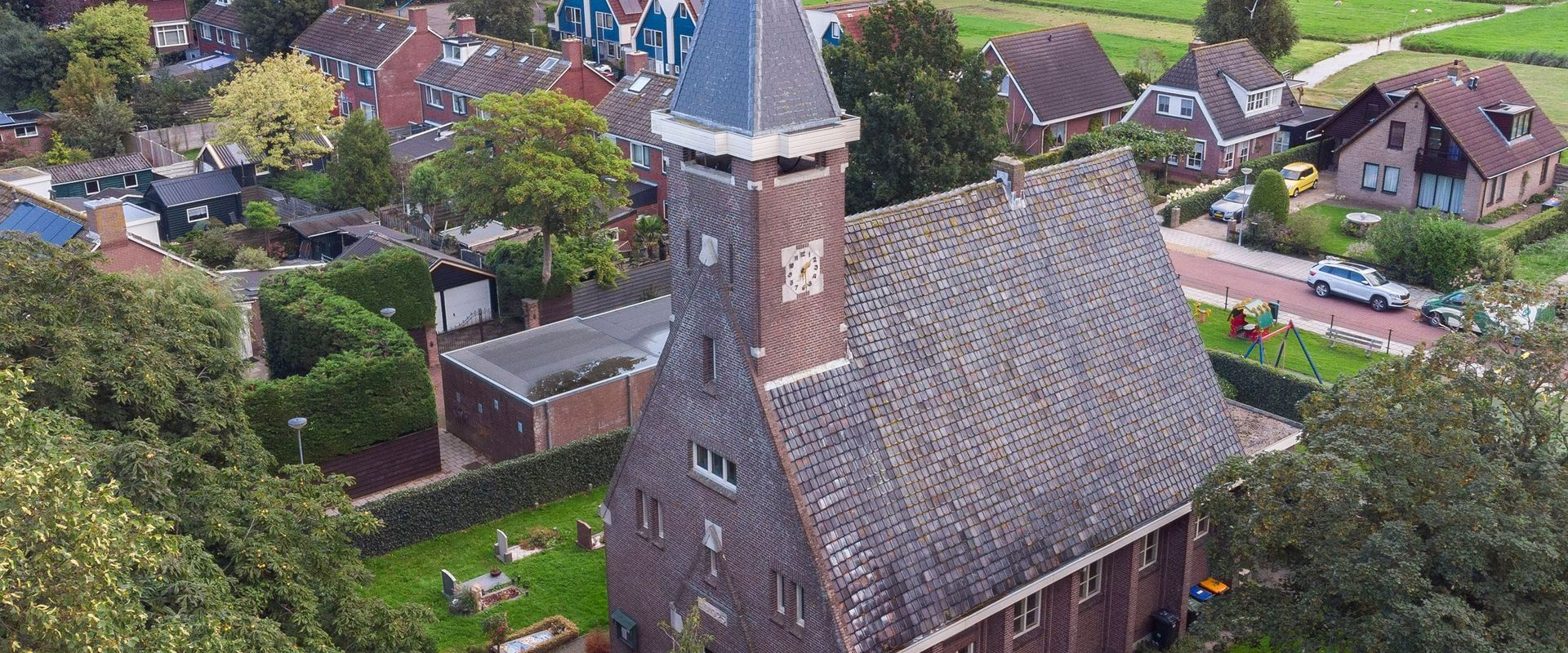 JFK MEN: EEN KERK KOPEN VOOR SLECHTS 550.000 EURO