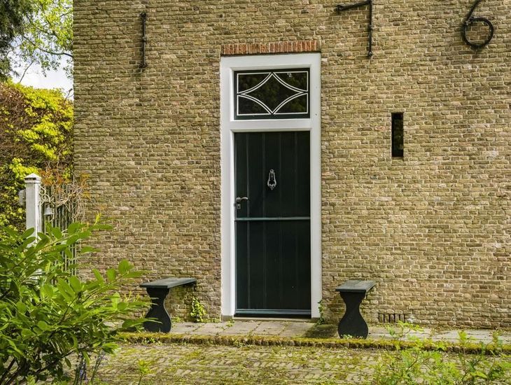 LEREN KIJKEN NAAR ARCHITECTUUR #15: HOE HERKEN JE OUDE BAKSTENEN? VAN KLOOSTERMOP TOT WAALTJE