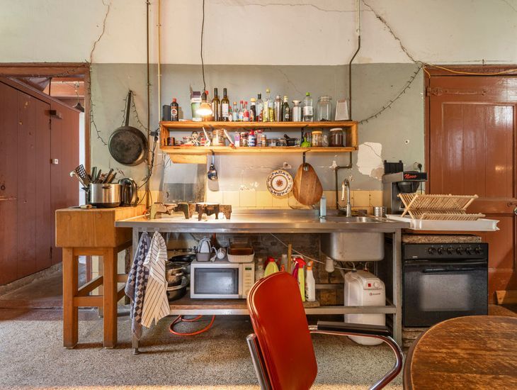 LEREN KIJKEN NAAR ARCHITECTUUR #37: KOKEN DOOR DE EEUWEN HEEN. VAN OPEN VUUR TOT LEEFKEUKEN