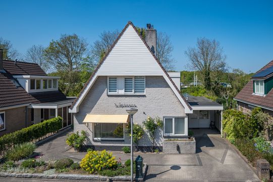 Linnaeuspark 17, Lisse
