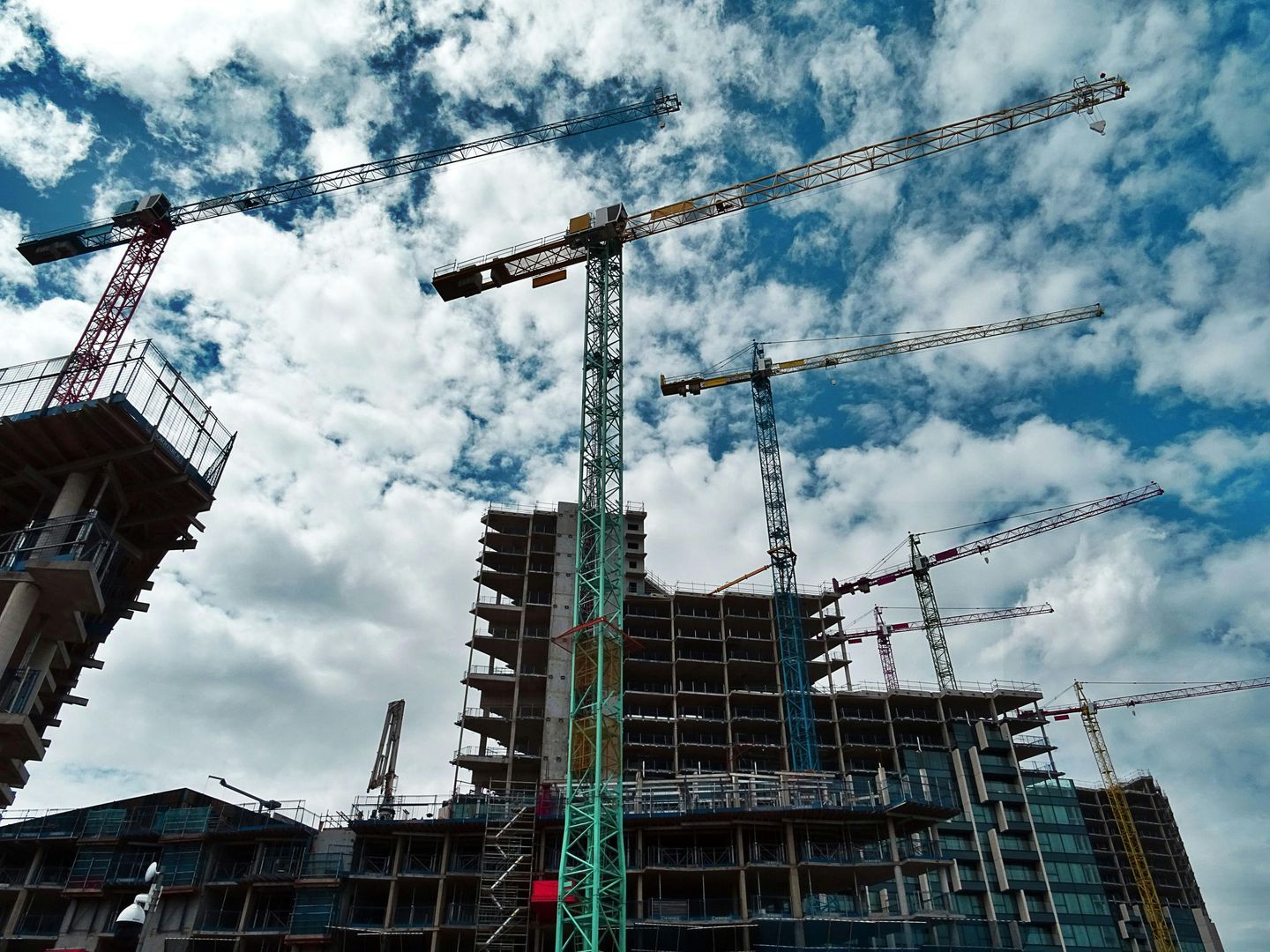 3 tot 5 miljard extra overheidsfinanciering nodig voor bouw 100.000 woningen in 2024