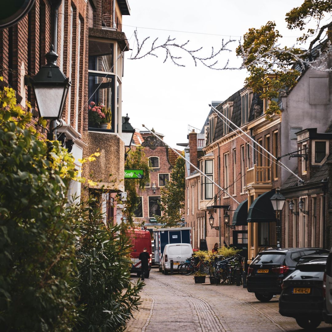 De woningmarkt: stevige groei in verkopen en breder aanbod in de regio