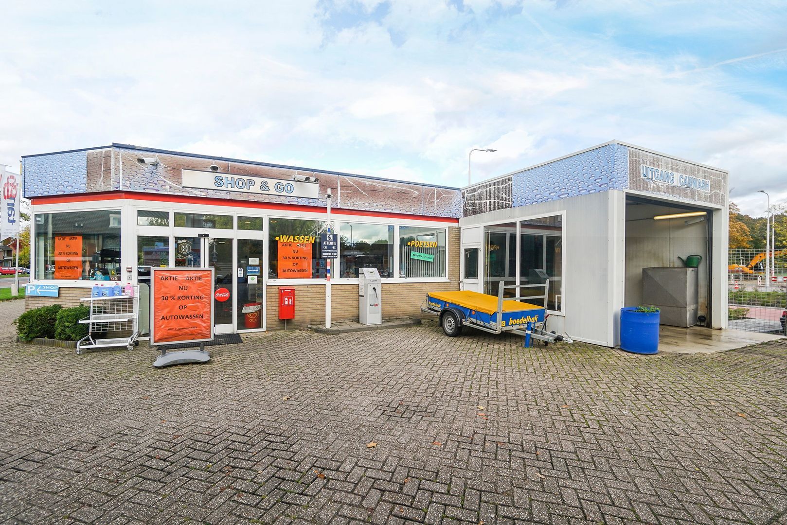 Wasstraat, werkplaats en shop verkocht in Aalsmeer