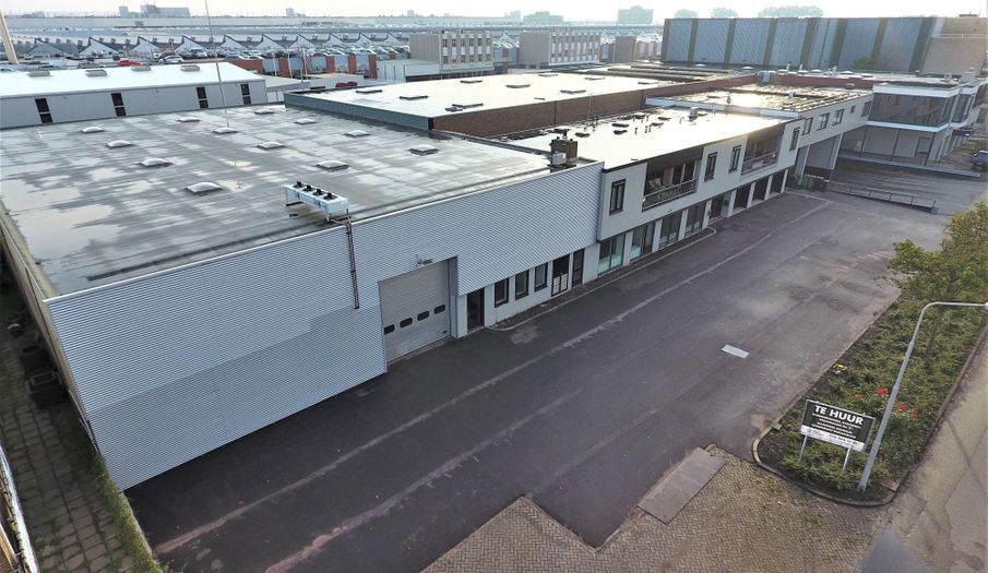 Langjarig verhuurd bedrijfsverzamelgebouw in Aalsmeer