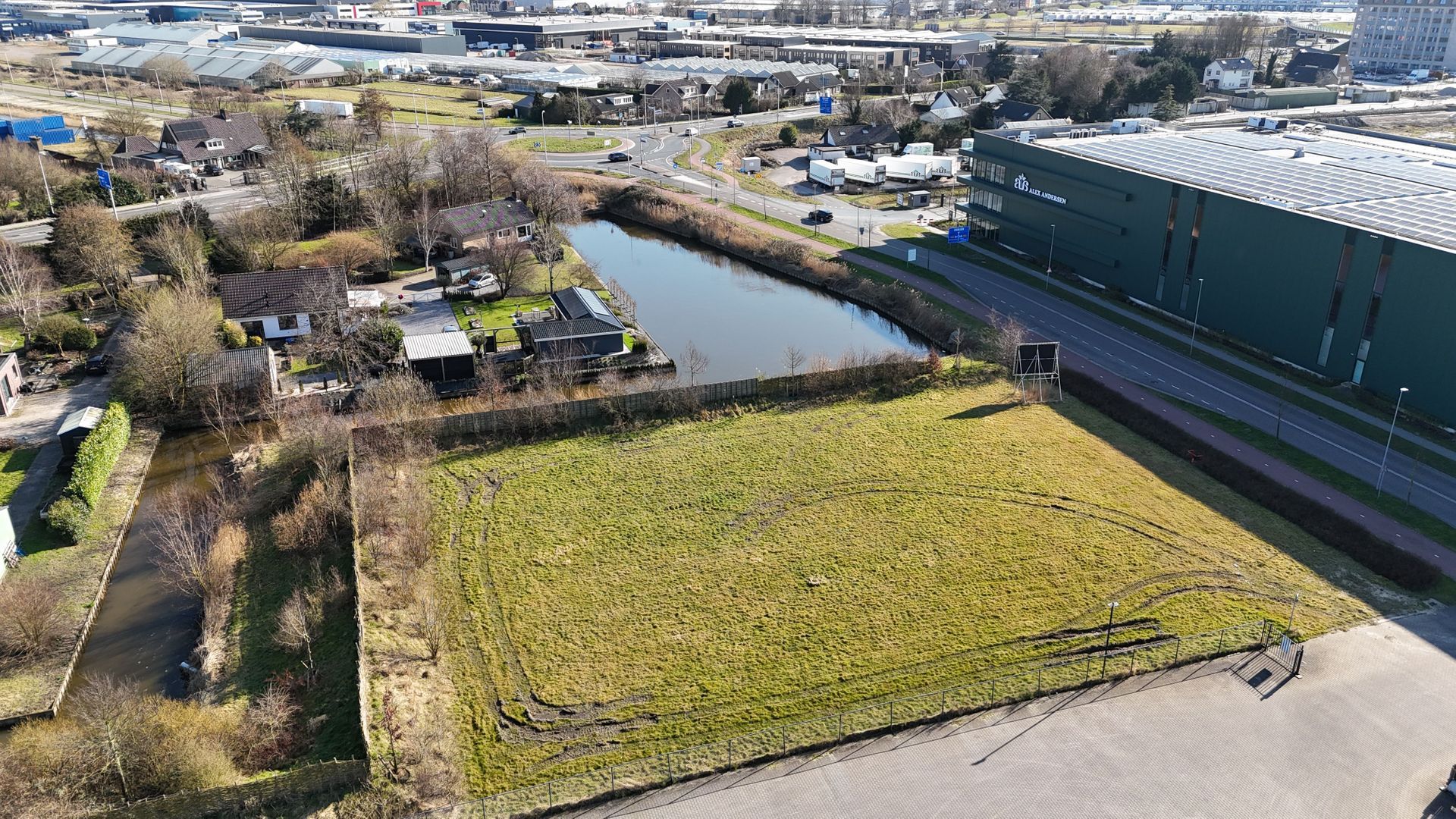 The Grand Vastgoed koopt bouwkavel in Aalsmeer