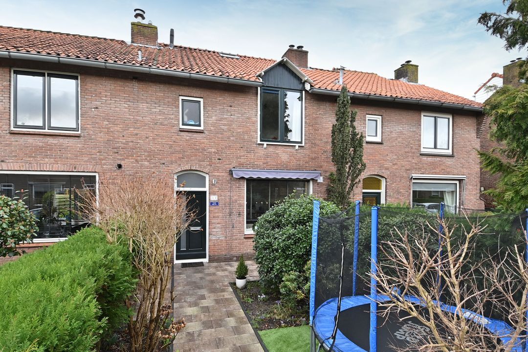 Tets van Goudriaanstraat 11, Naarden