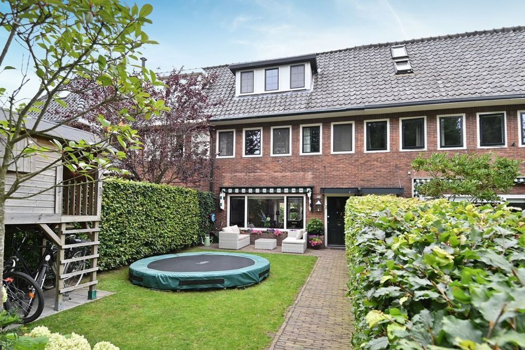 J.H. van 't Hoffweg 23, Bussum