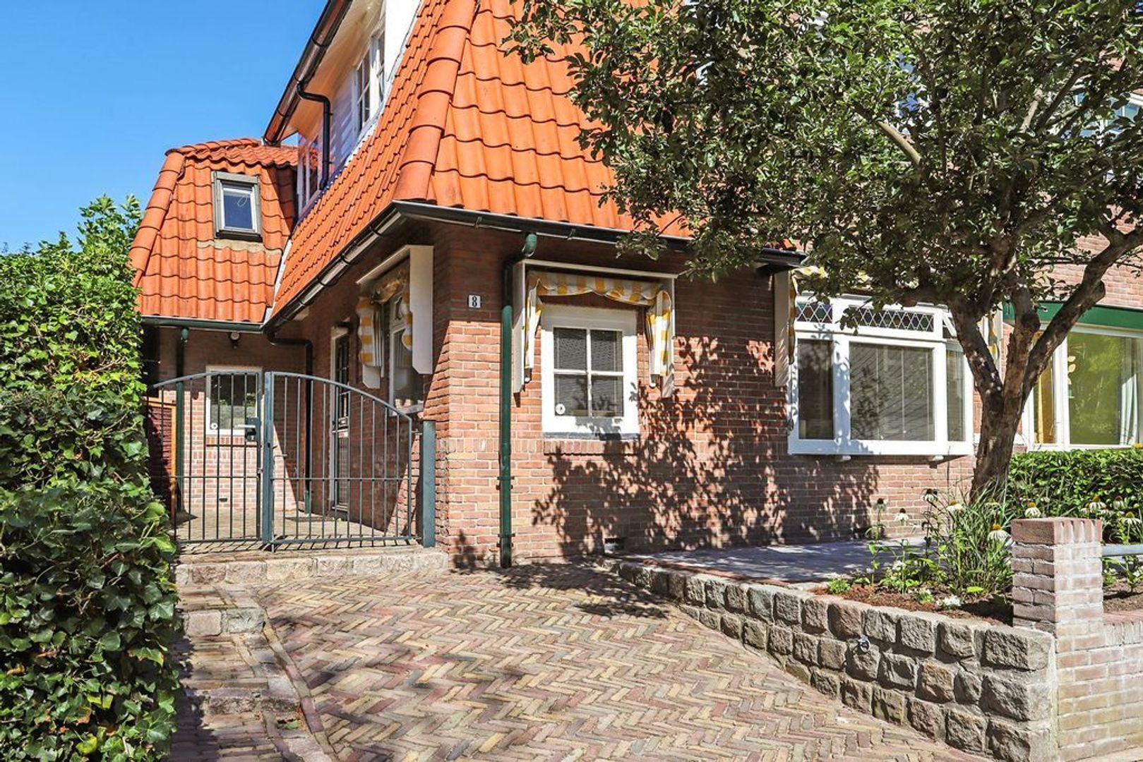 Bilderdijklaan 8, Hilversum foto-1