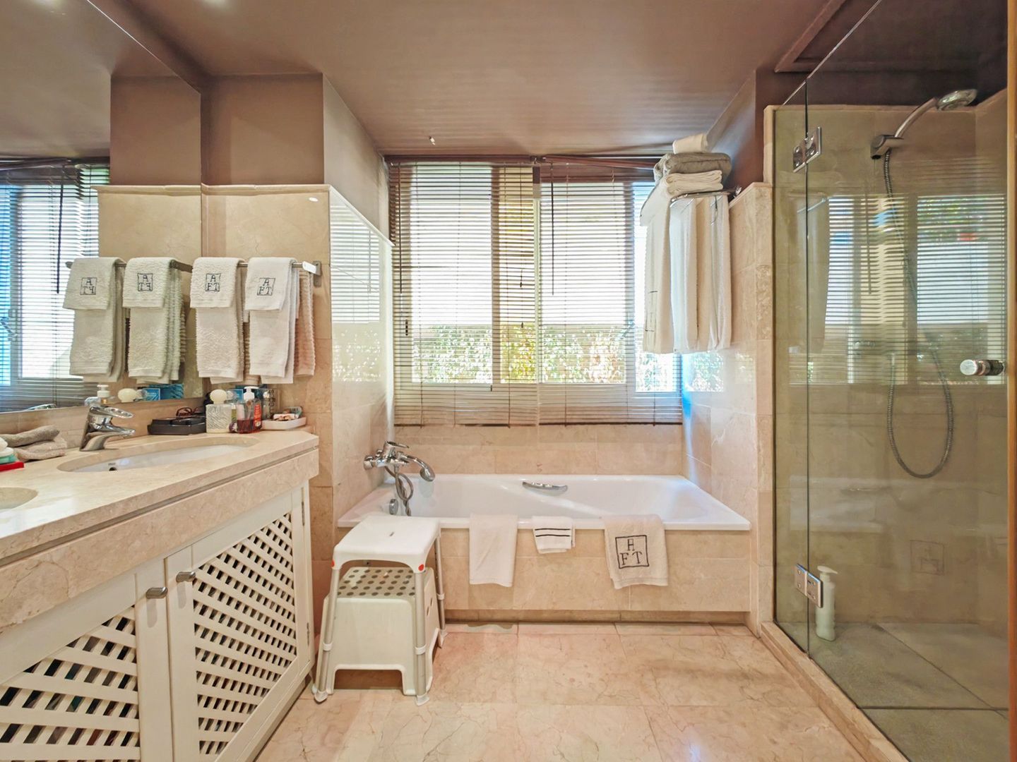 Apartment in Luxury Complex, Marbella foto-9