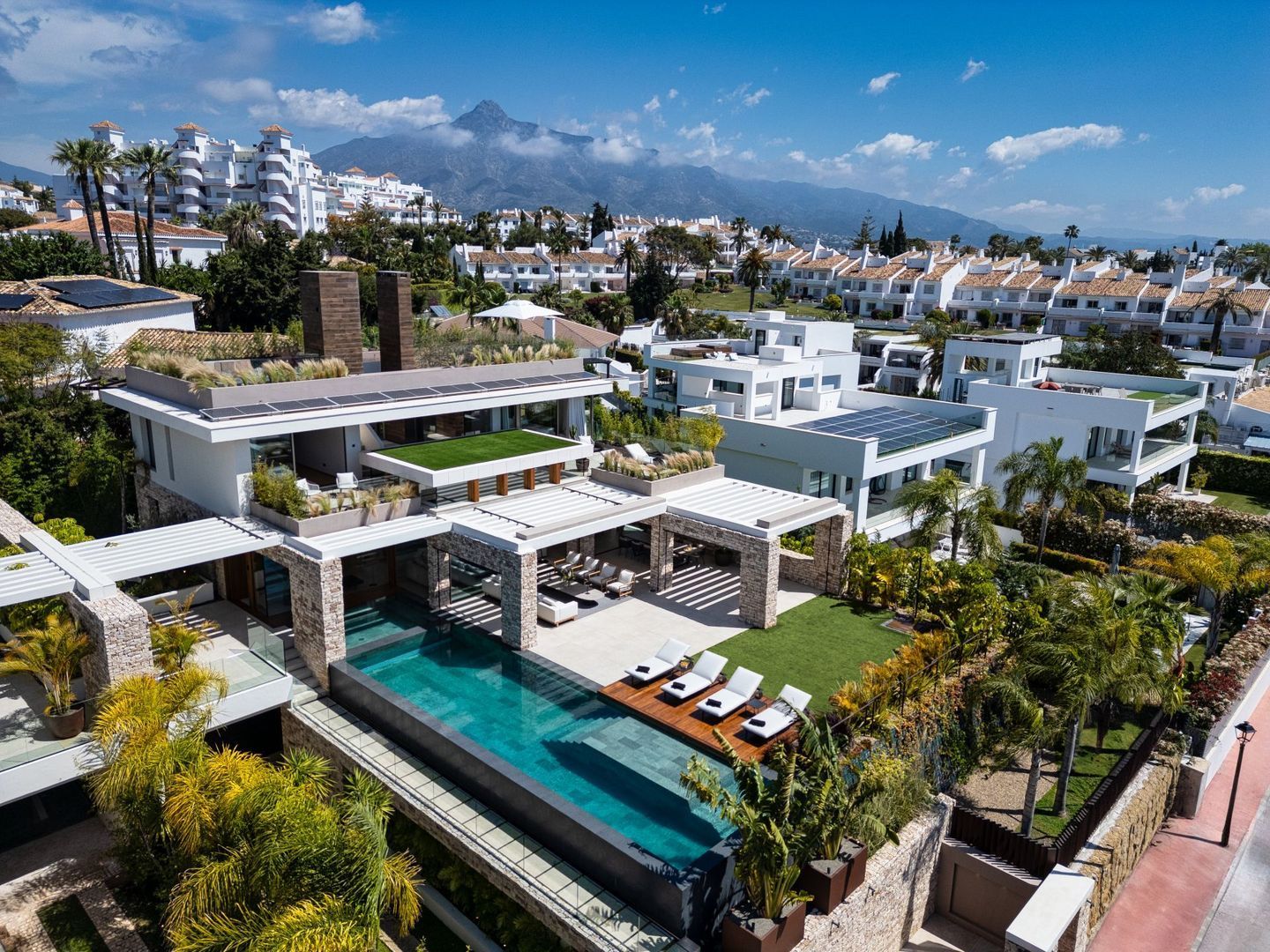 VIllA P - Independent Villa, Nueva Andalucía (Marbella) foto-2