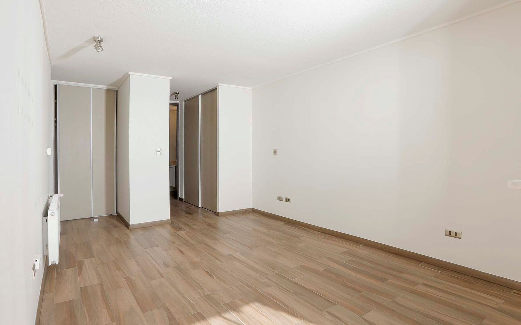 Augusto Villanueva, Santiago foto-10