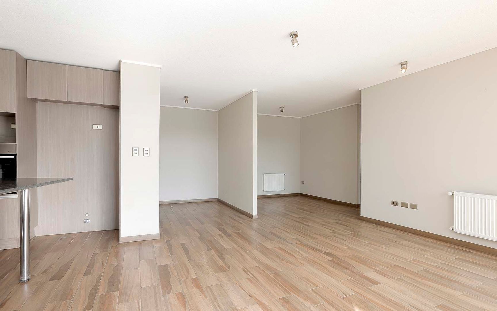 Augusto Villanueva, Santiago foto-4