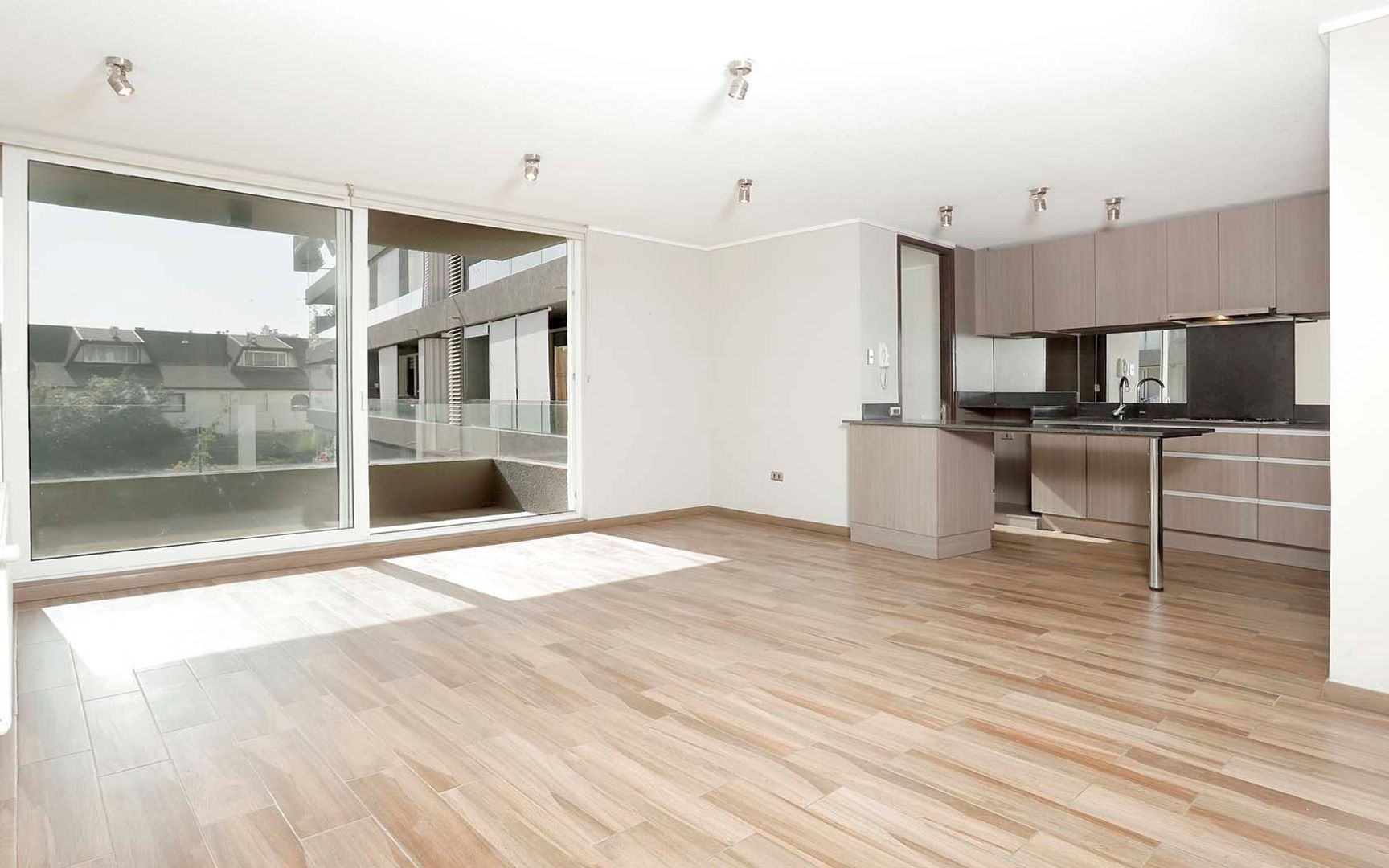 Augusto Villanueva, Santiago foto-0