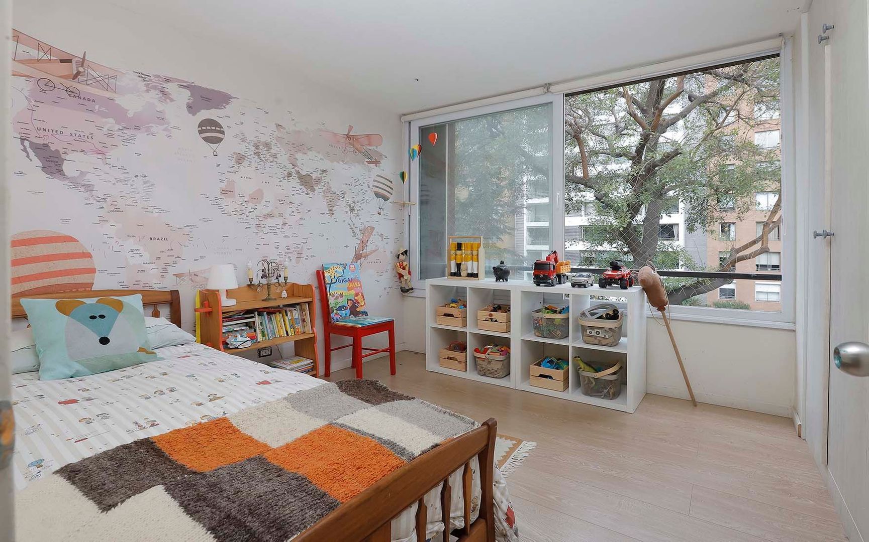 Luis Thayer Ojeda, Santiago foto-9