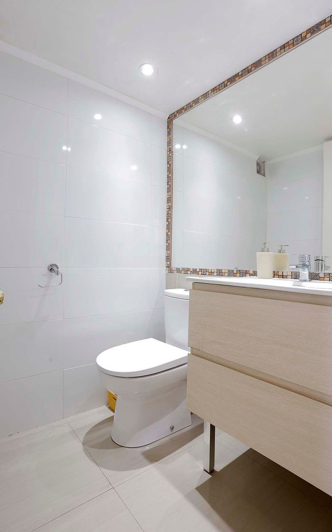 Luis Thayer Ojeda, Santiago foto-7