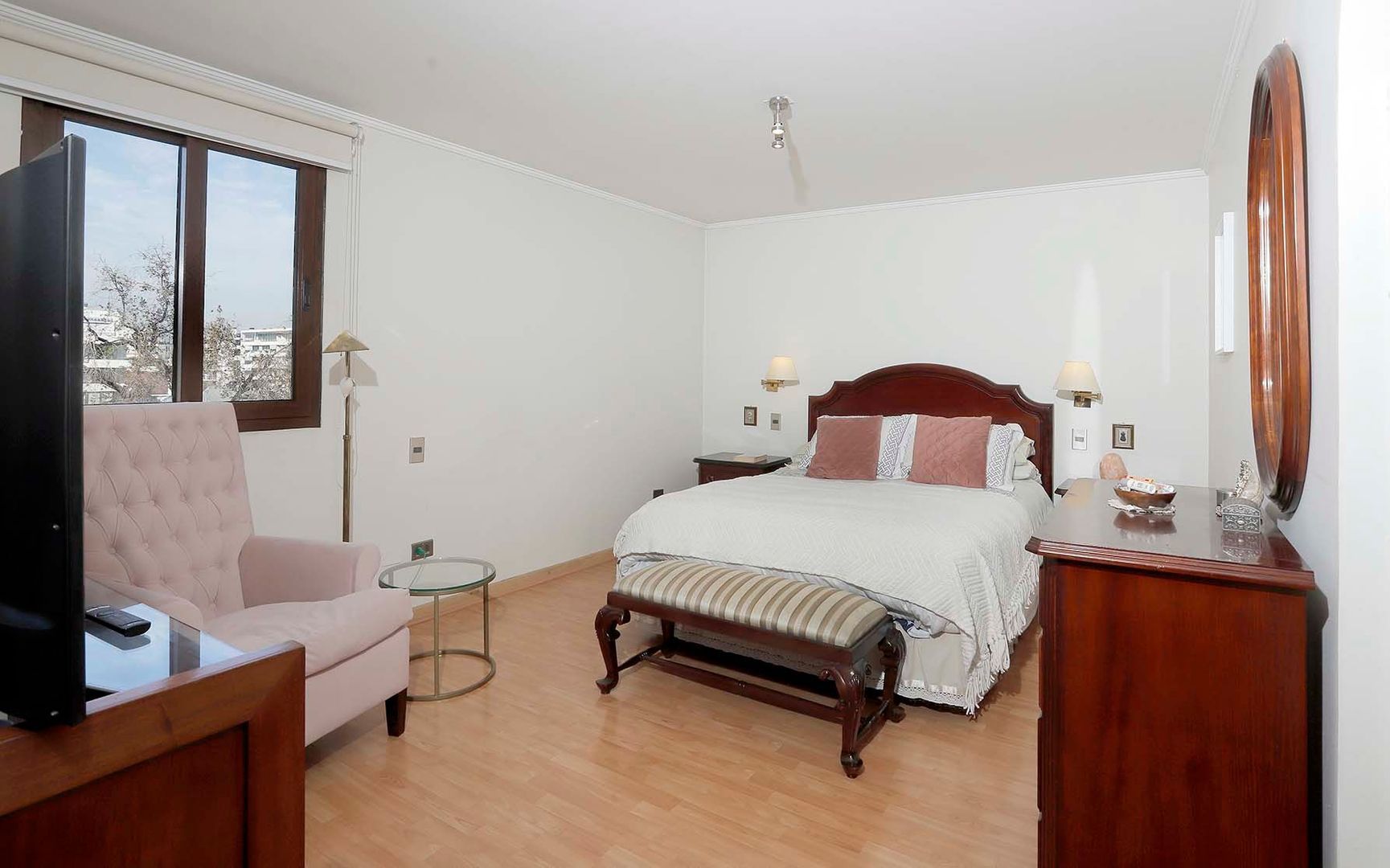 Luis Thayer Ojeda, Santiago foto-16