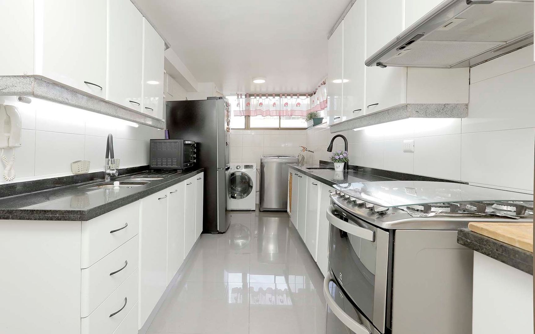 Luis Thayer Ojeda, Santiago foto-6