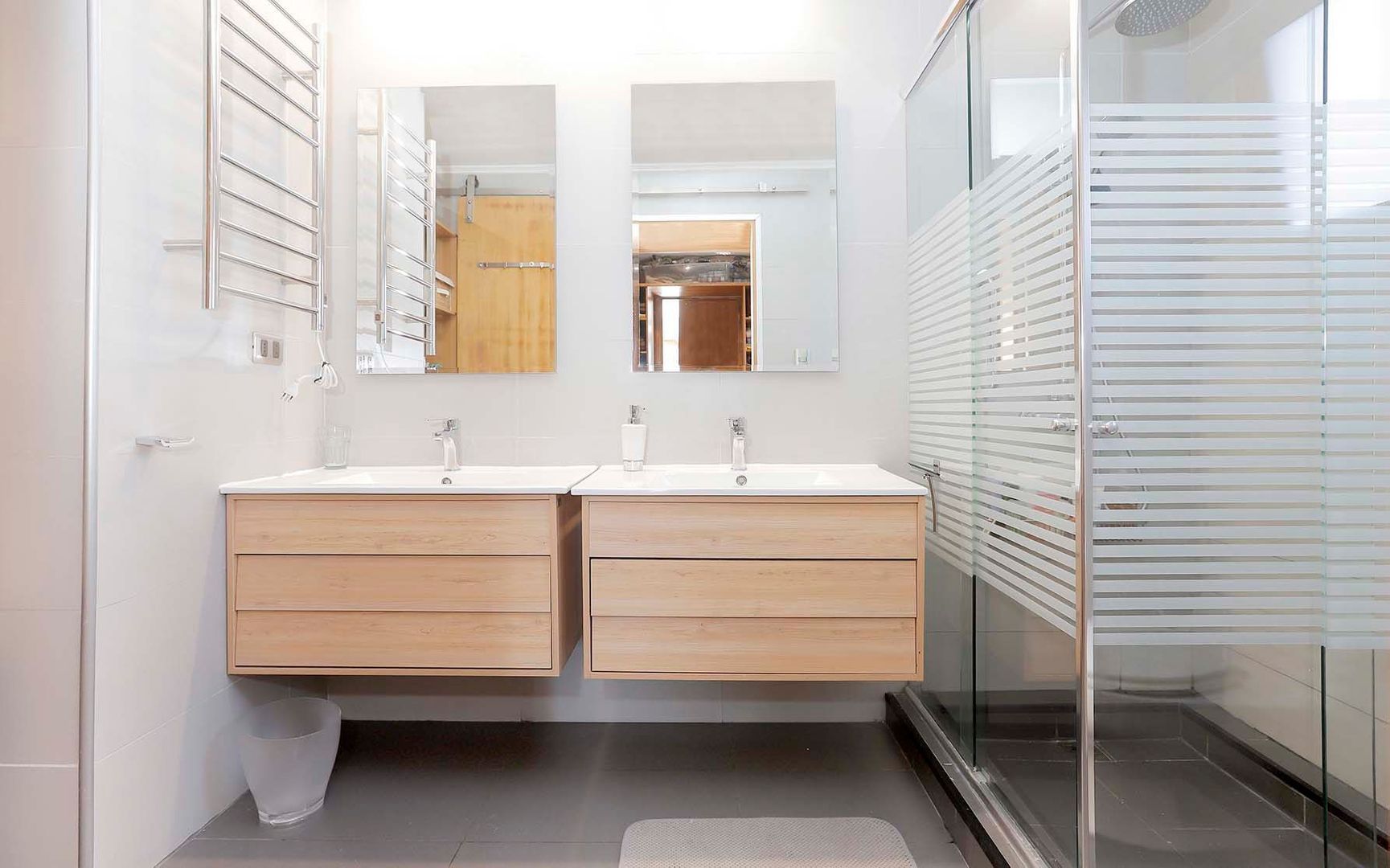 Hermanos Lobos, Santiago foto-26