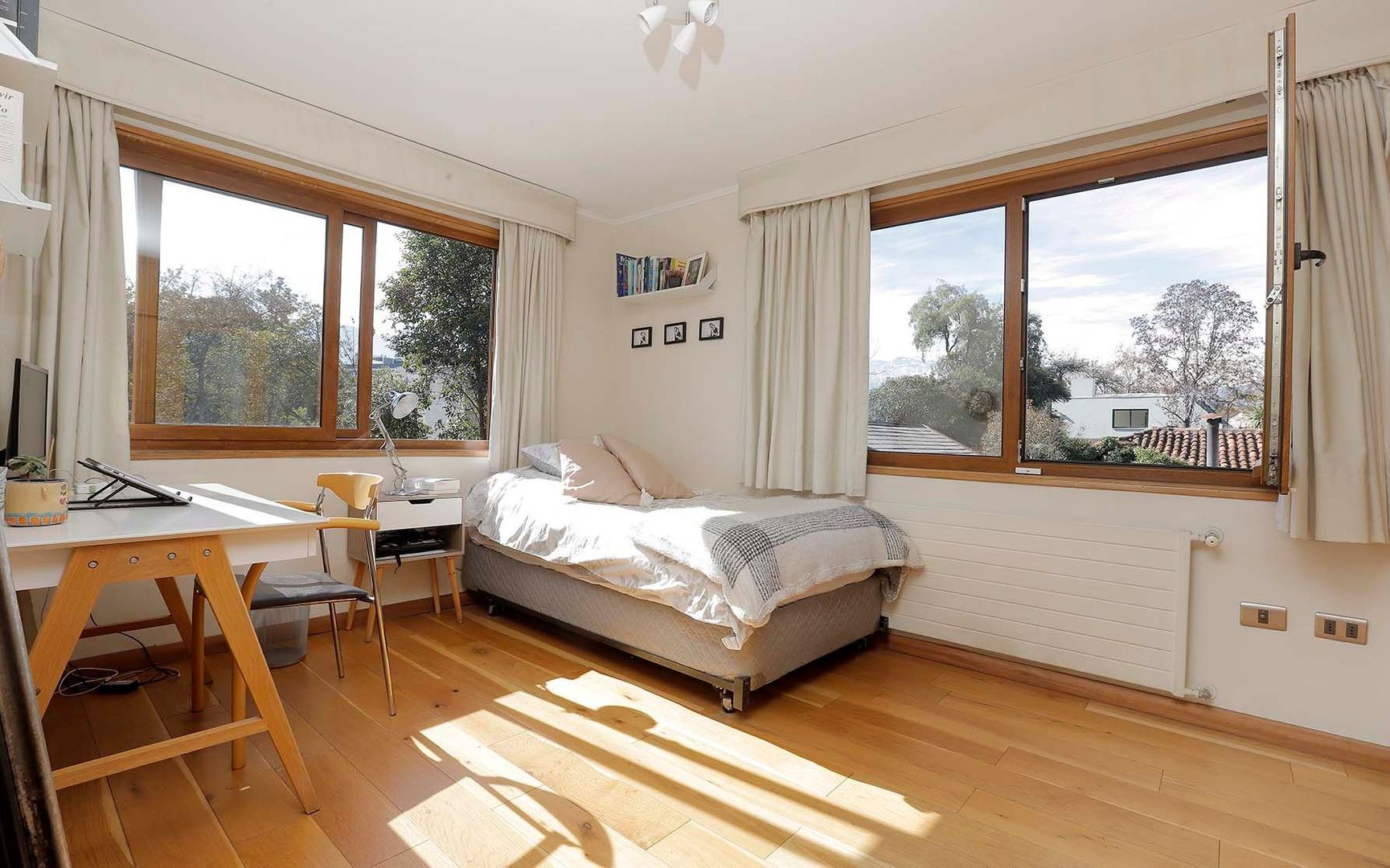 Hermanos Lobos, Santiago foto-30