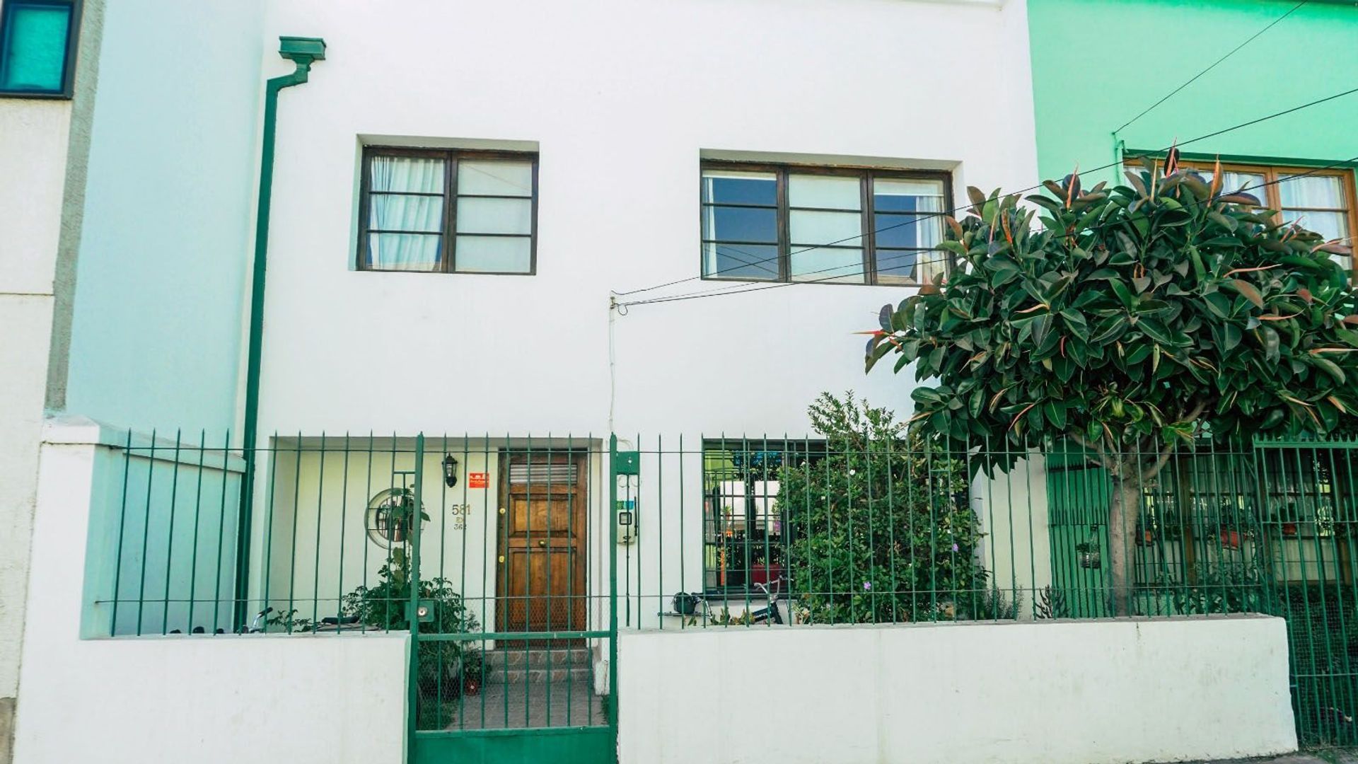 Eduardo Hyatt, Providencia foto-3