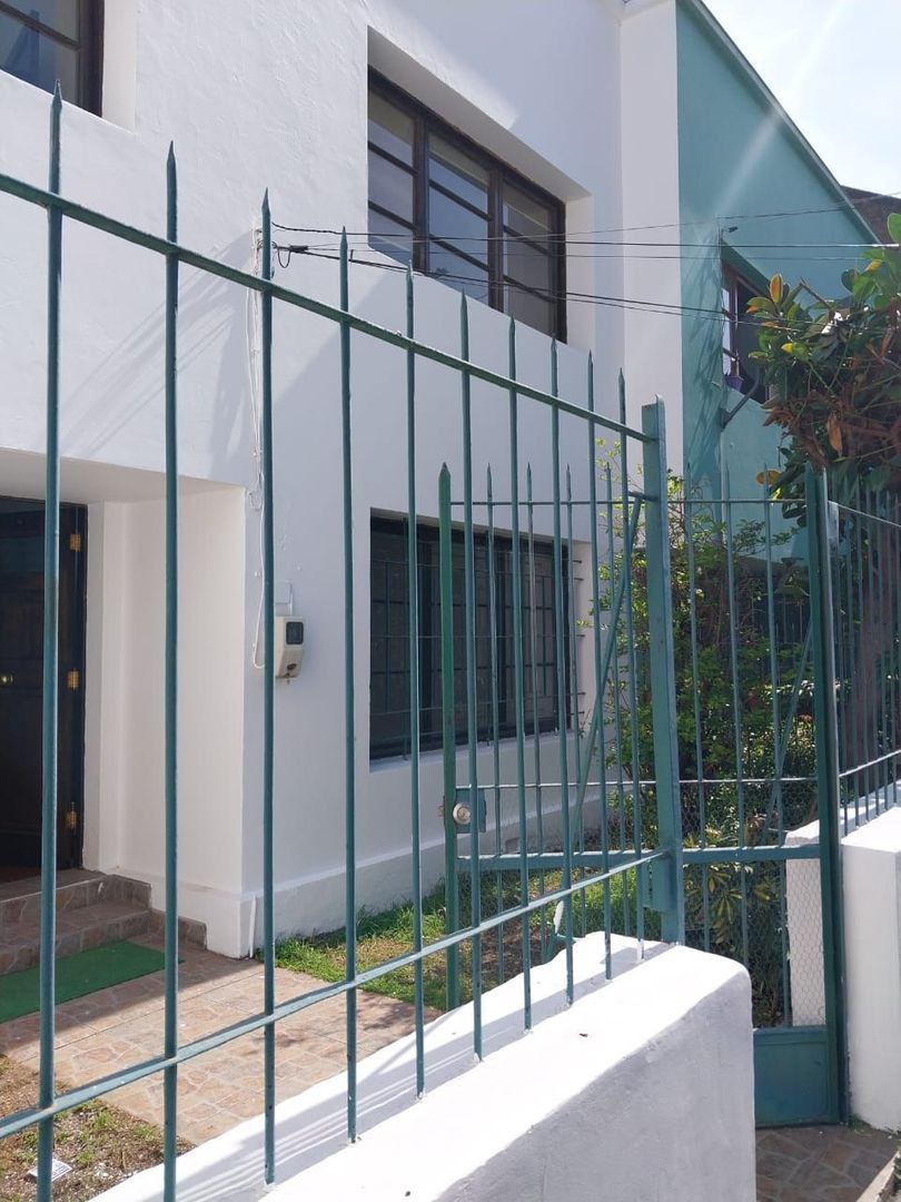 Eduardo Hyatt, Providencia foto-4