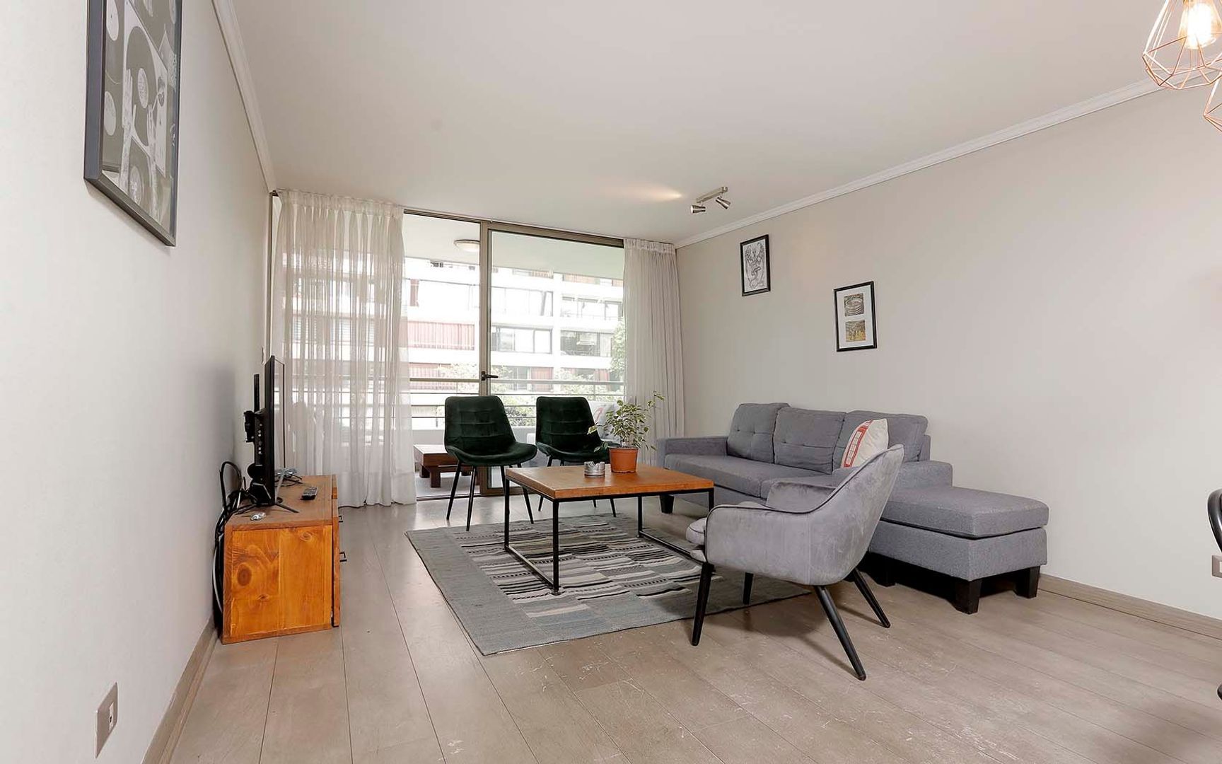 Luis Thayer Ojeda, Santiago foto-5