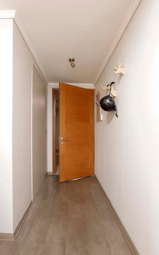 Luis Thayer Ojeda, Santiago foto-3