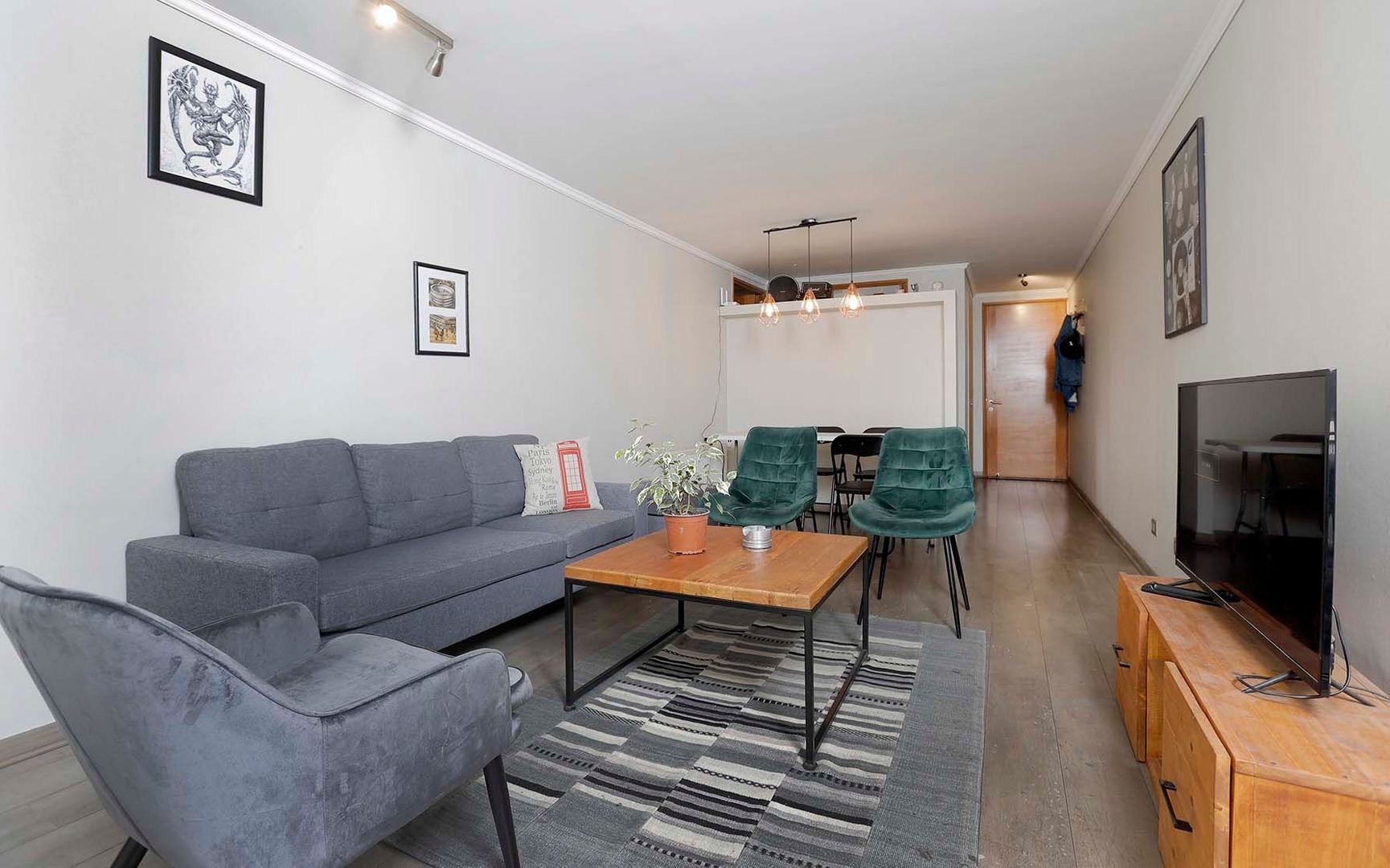 Luis Thayer Ojeda, Santiago foto-4