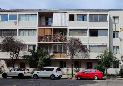 Obispo Donoso, Santiago