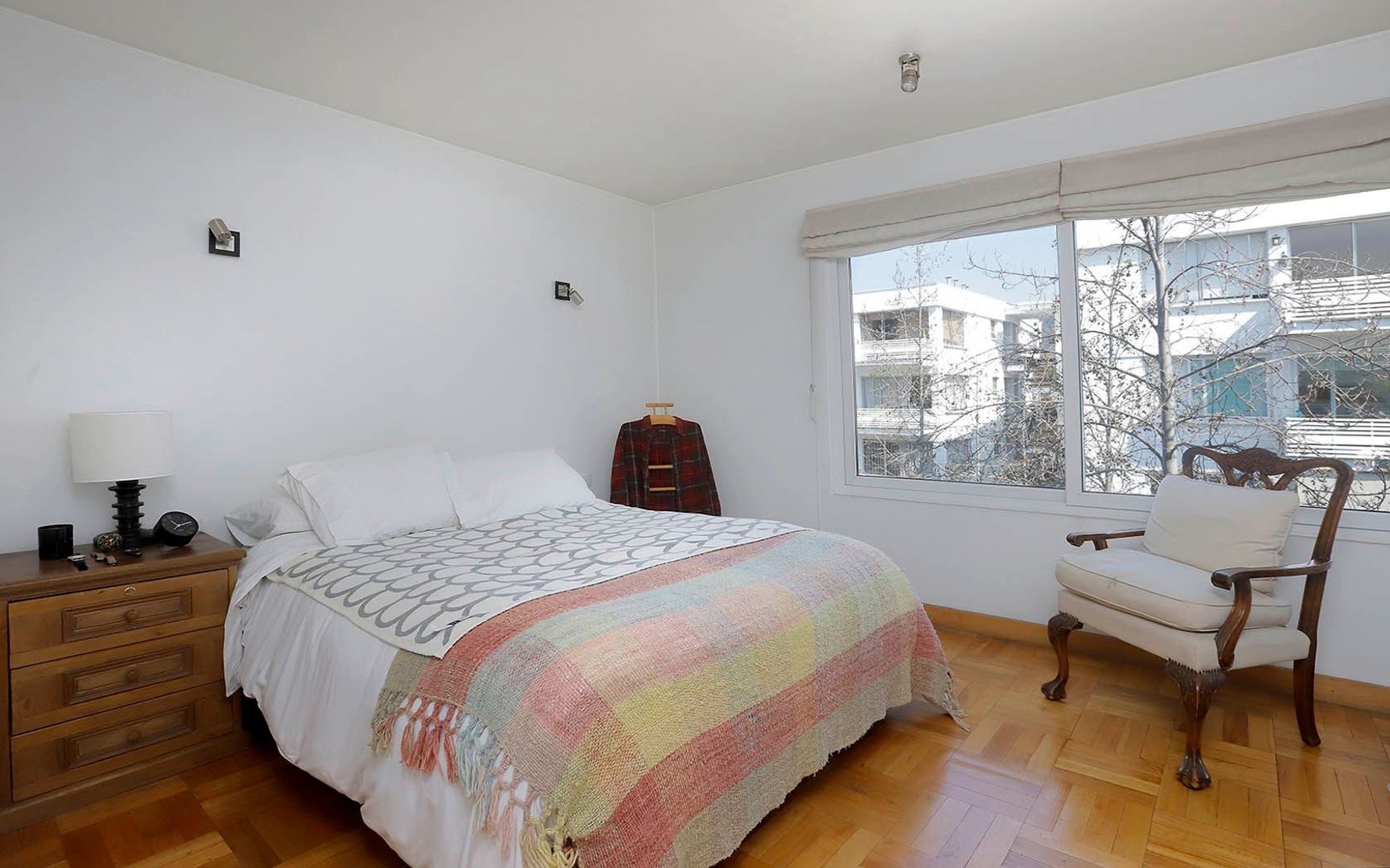 Aurelio González, Santiago foto-4