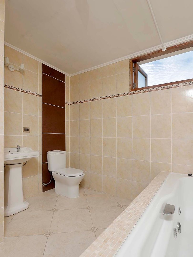 Rey Cristian, Santiago foto-27