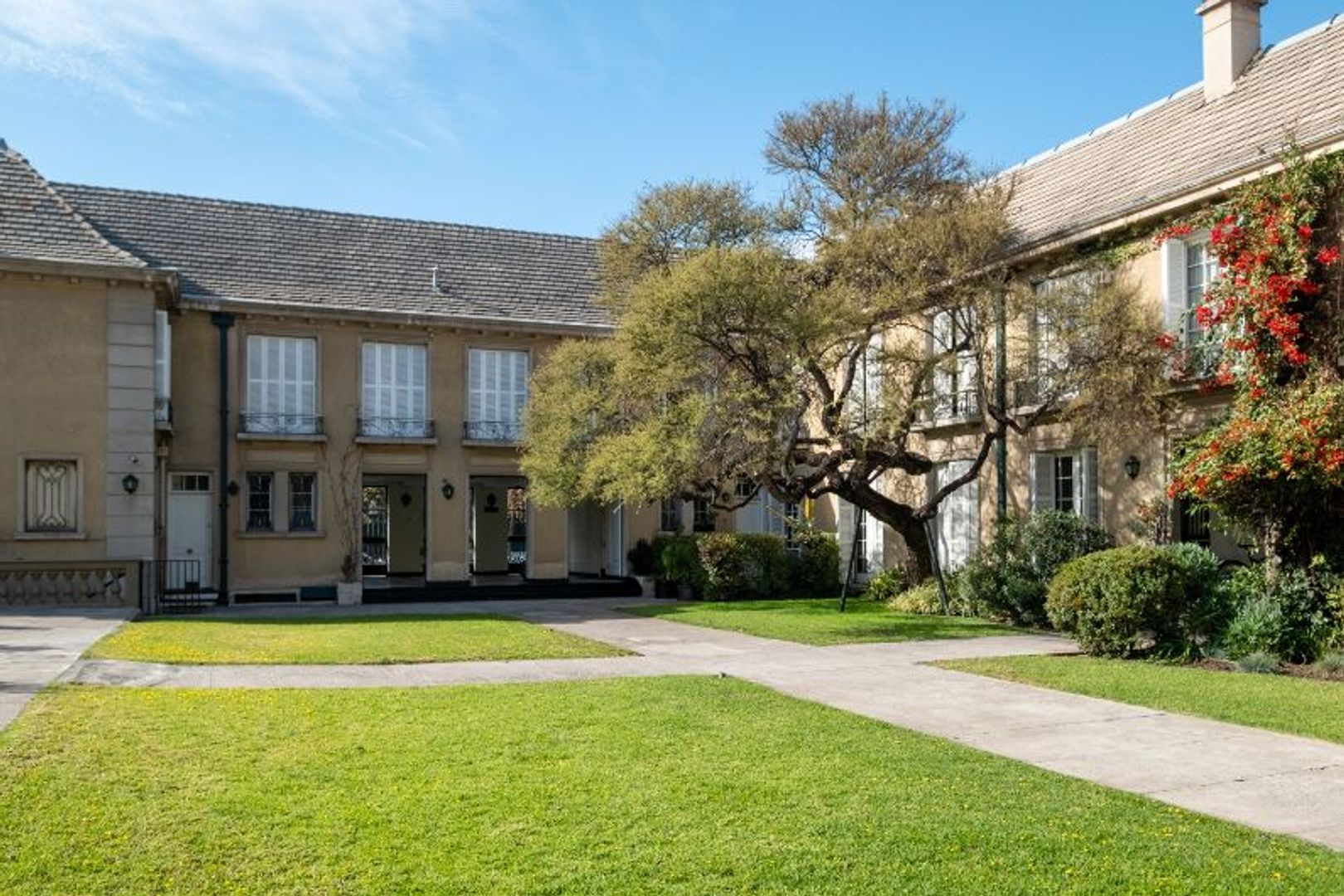 Gertrudis Echenique, Santiago foto-38