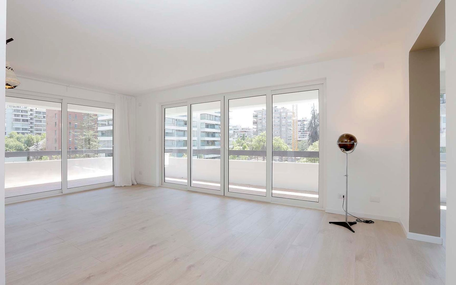 Luis Thayer Ojeda, Santiago foto-5