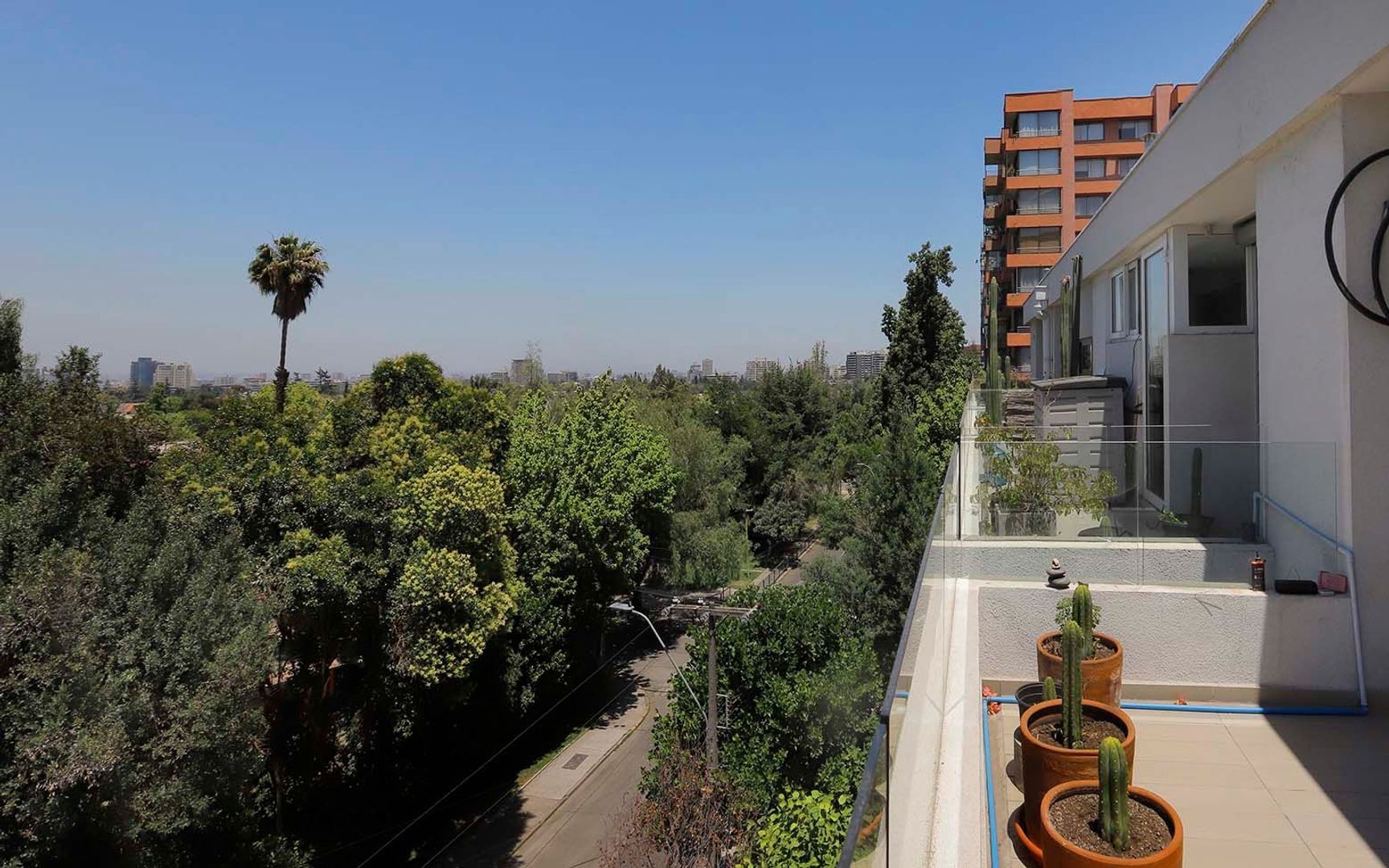 Domingo Bondi, Santiago foto-35