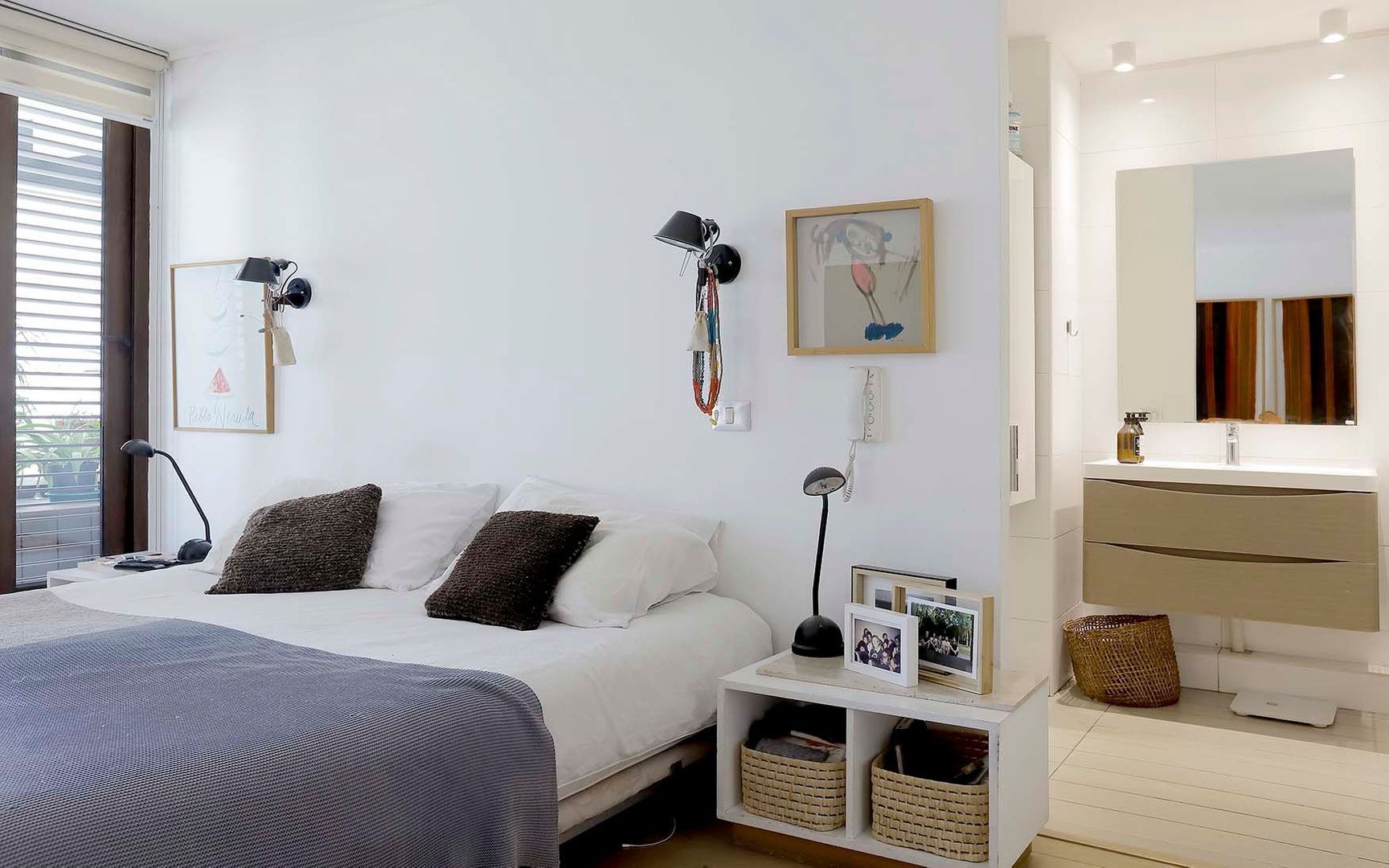 Domingo Bondi, Santiago foto-20