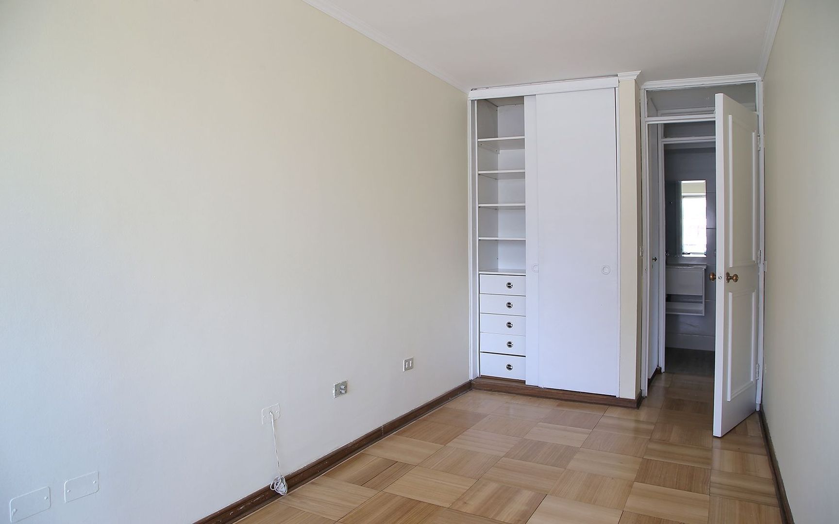 Hernando de Aguirre, Santiago foto-16